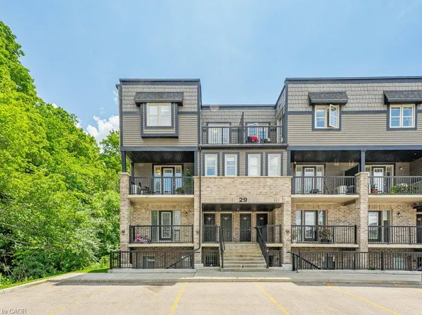 1989 Ottawa St S #29B, Kitchener, ON N2E 0G7