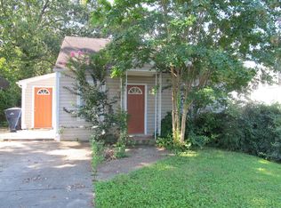 1035 Ray Rd SE, Roanoke, VA 24014