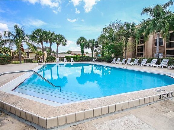 2nd image of 2230 Cascades Blvd Unit 208