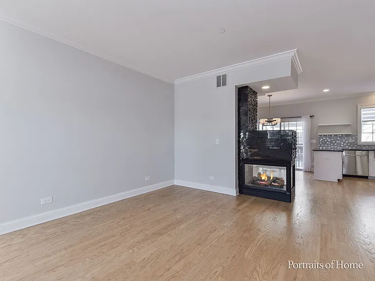 850 Shandrew Dr — Photo 6