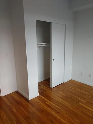 Rented by 3210 Riverdale Holdings LLC | media 21