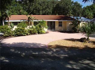 3059 N Beach Rd, Englewood, FL 34223