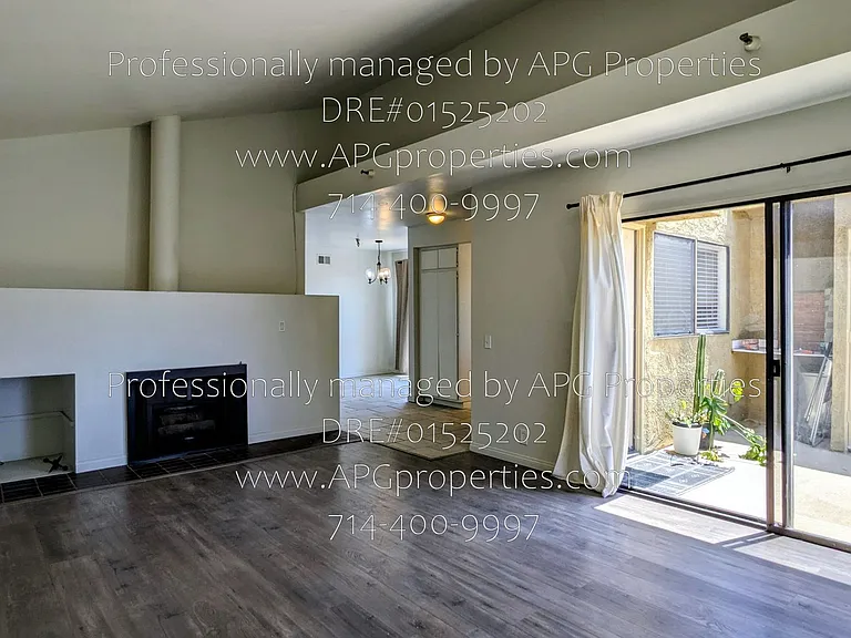 5477 Twin Lakes Dr — Photo 3