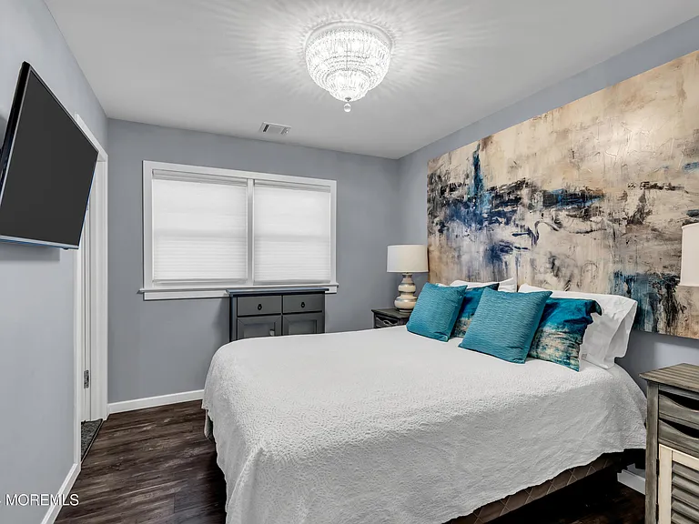 213 Hayes Ct — Photo 10