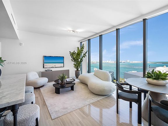 3rd image of 1451 Brickell Ave Unit 2703