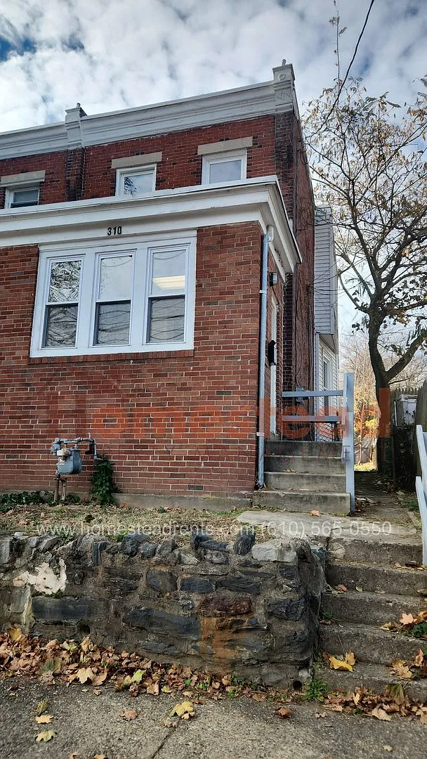 4 Bedroom Home For Rent in Darby — Photo 2