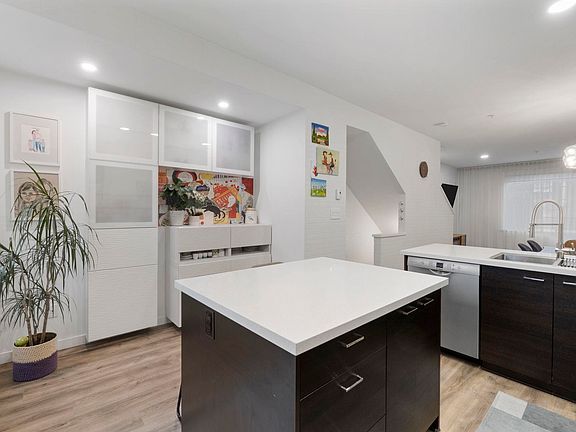 4th image of 3010 Riverbend Dr #71