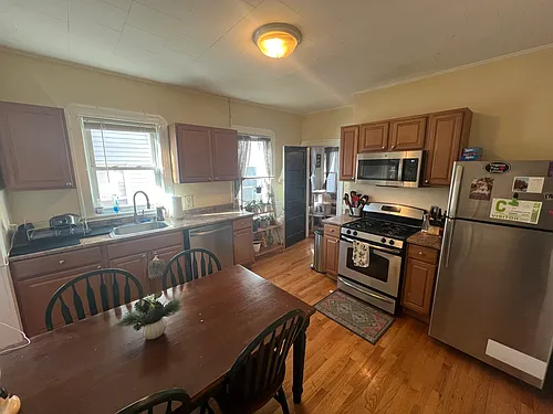 276 Highland Ave #2R Photo 1