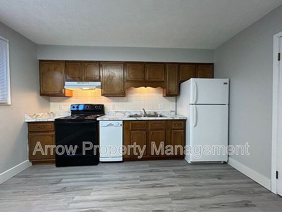 2nd image of 1725 N Iowa Ave #6