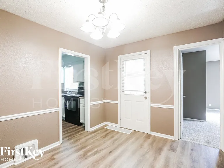 3419 S Home Ave — Photo 6