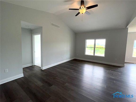 3rd image of 5022 Noah Ln