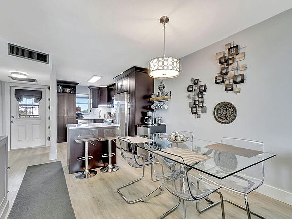 3rd image of 720 E Ocean Avenue #502