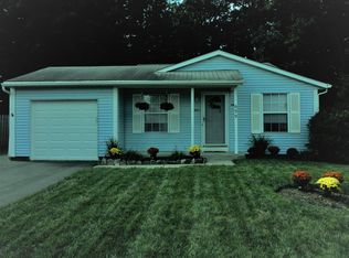 699 Cherryhaven Dr, Columbus, OH 43228