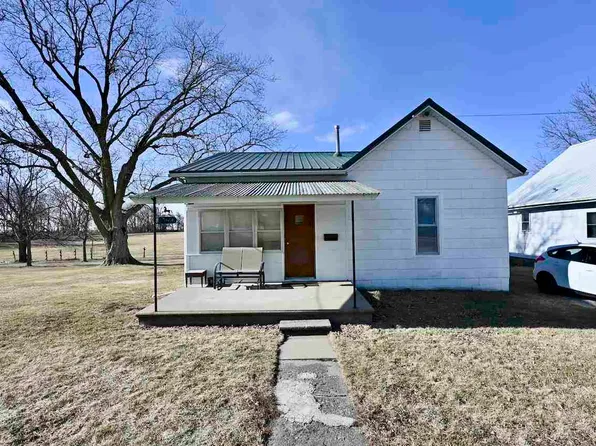 307 West St, West Chester, IA 52359