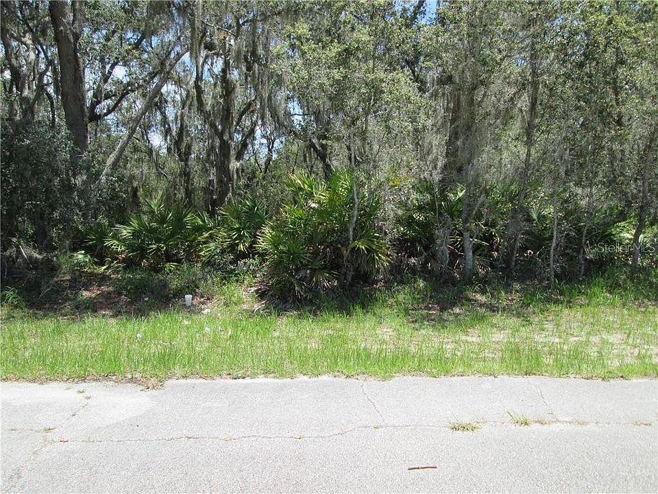 1st image of 425 Caribbean Ct