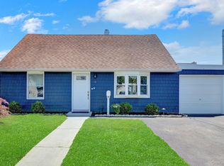 12 Carlton Drive, Massapequa, NY 11758