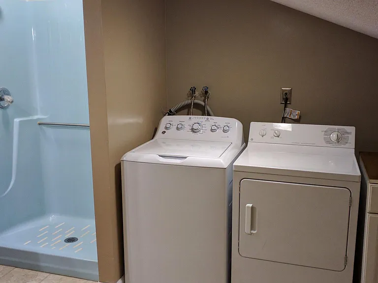 Bathroom1