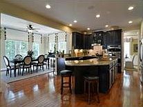 2nd image of 2877 Airmont Dr