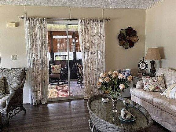 4th image of 367 Bimini Cay Cir