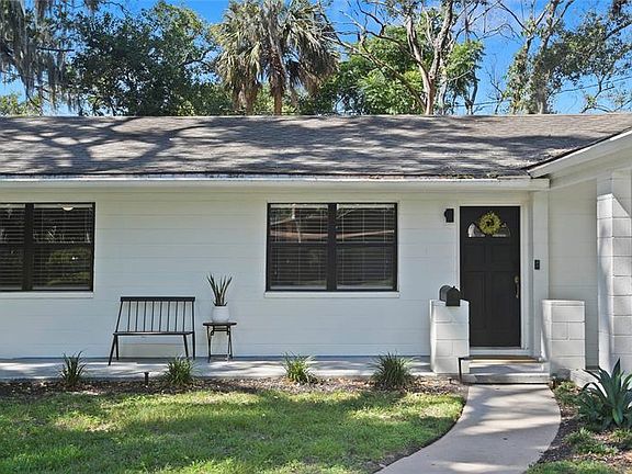 3rd image of 208 Whittier Cir