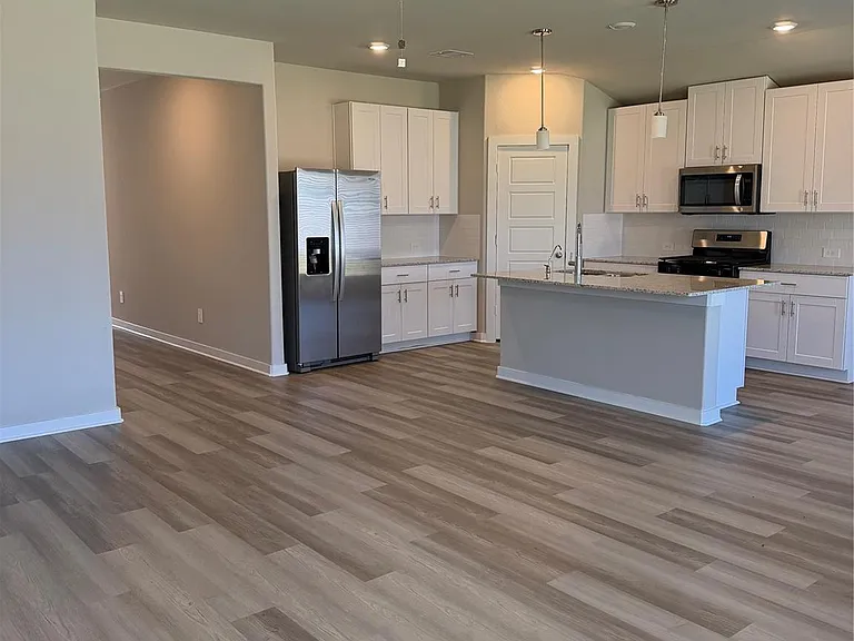 1484 Waggoner Ranch Trl — Photo 8