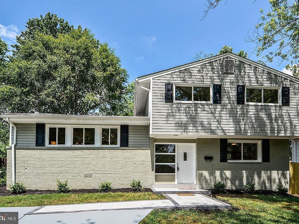 1st image of 7422 Dominion Dr