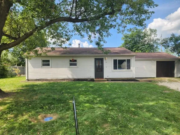 701 N Vorcey St, Tolono, IL 61880