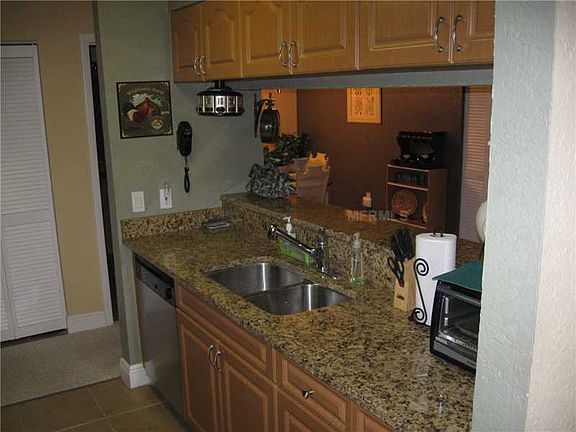 4th image of 3001 58th Ave S APT 1006