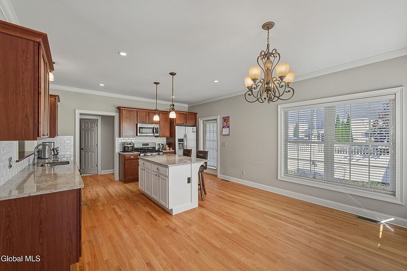 5th image of 20 Beekman Street