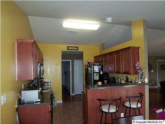 4th image of 7003 Lynnfield Dr SE