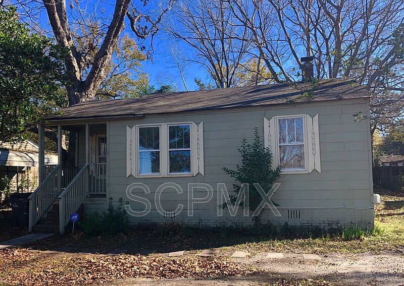 1st image of 2653 Lawrence St