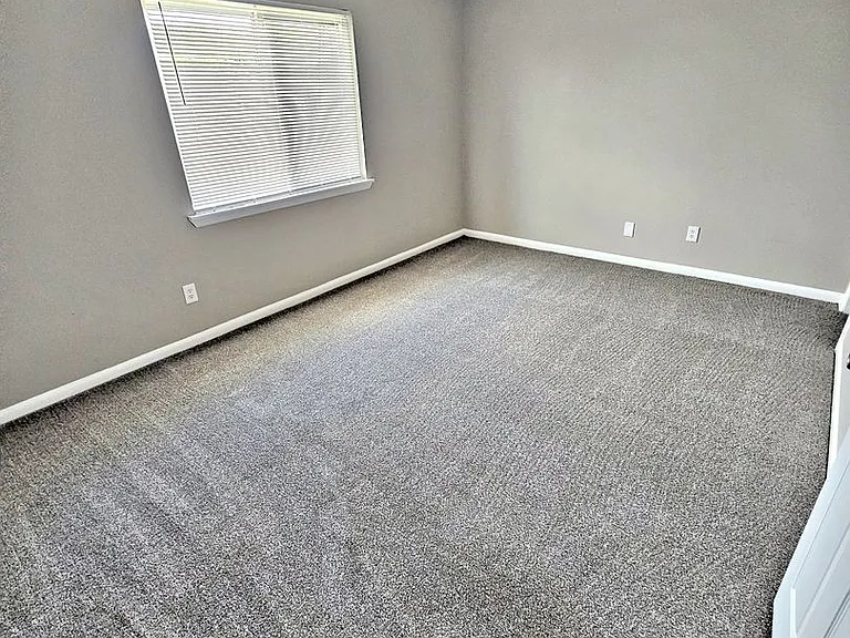 Avalon Cove Townhomes — Photo 57