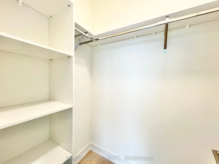 25 Cordova Ave #Penthouse 09 — Photo 42