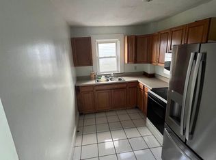 166 Regent Ave #2R, Providence, RI 02908