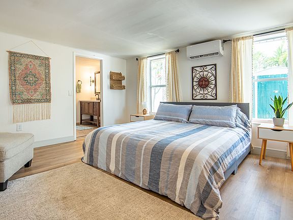 5th image of 125 Franklyn Ave
