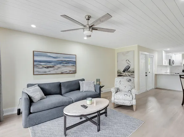 4885 SE Capstan Ave APT 21, Stuart, FL 34997