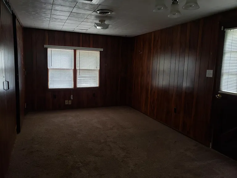 4th bedroom, of family room