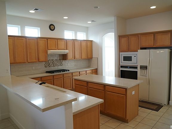 2nd image of 930 Chip Creek Ct