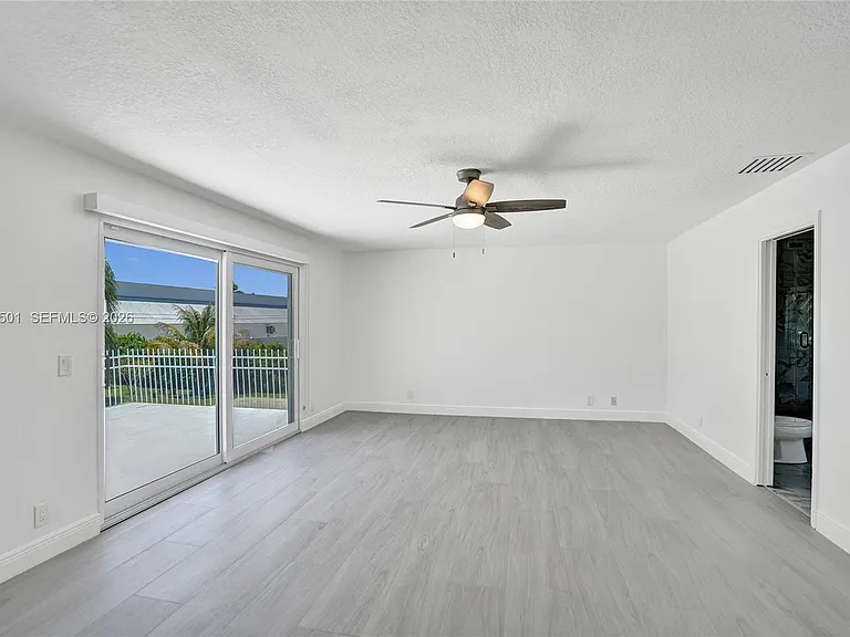 4024 Frances Dr — Photo 39