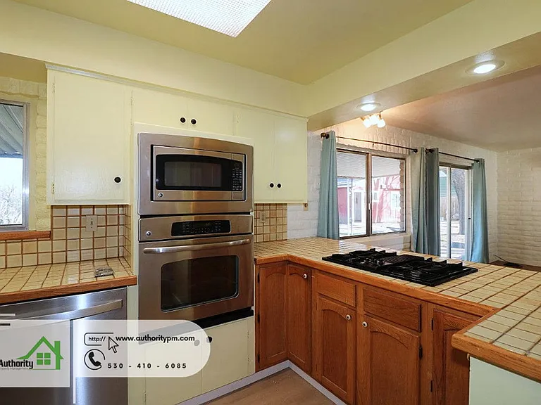 8807 Deschutes Rd — Photo 15
