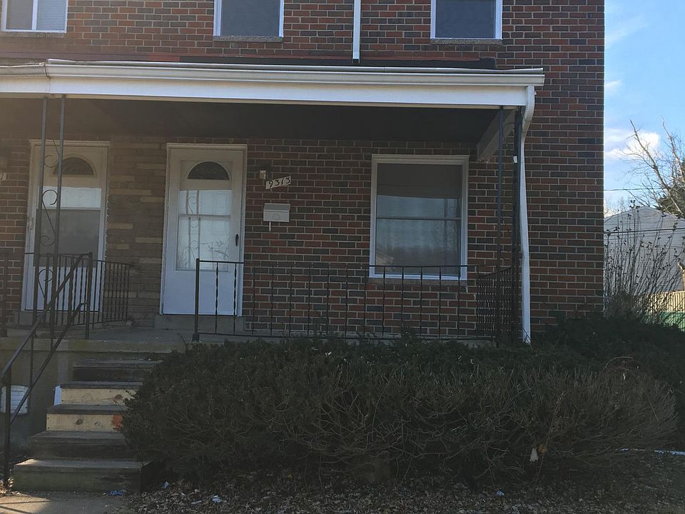 Front of the house 