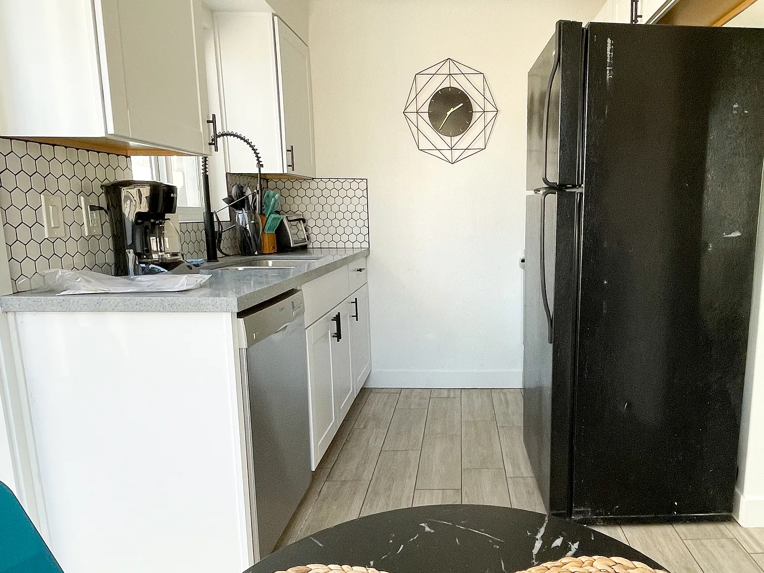 1311 W Clarendon Ave — Photo 3