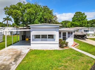 246 Rue De Fontaine, Tavares, FL 32778