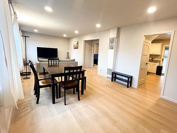 4th image of 30 Portola Ave