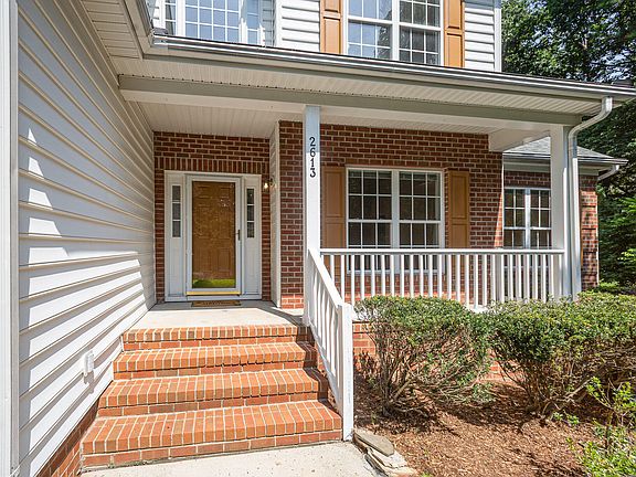 3rd image of 2613 Sweet Gum Dr