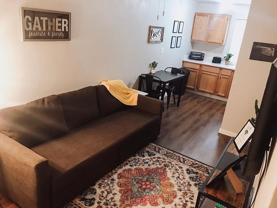 1st image of 526 S Gillette Ave E #3