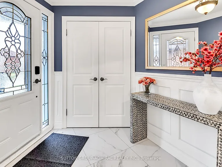 119 McCabe Cres #MAIN 2ND — Photo 9