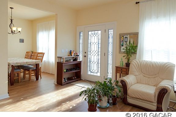 4th image of 1606 NW 100th Dr