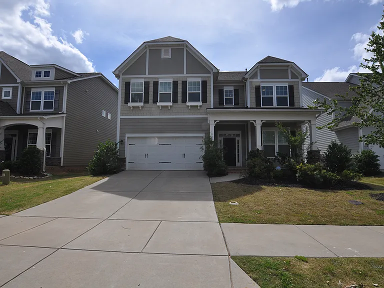 1004 Sterling Dr — Photo 34