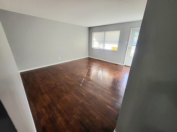 2nd image of 1790 Aspen Dr